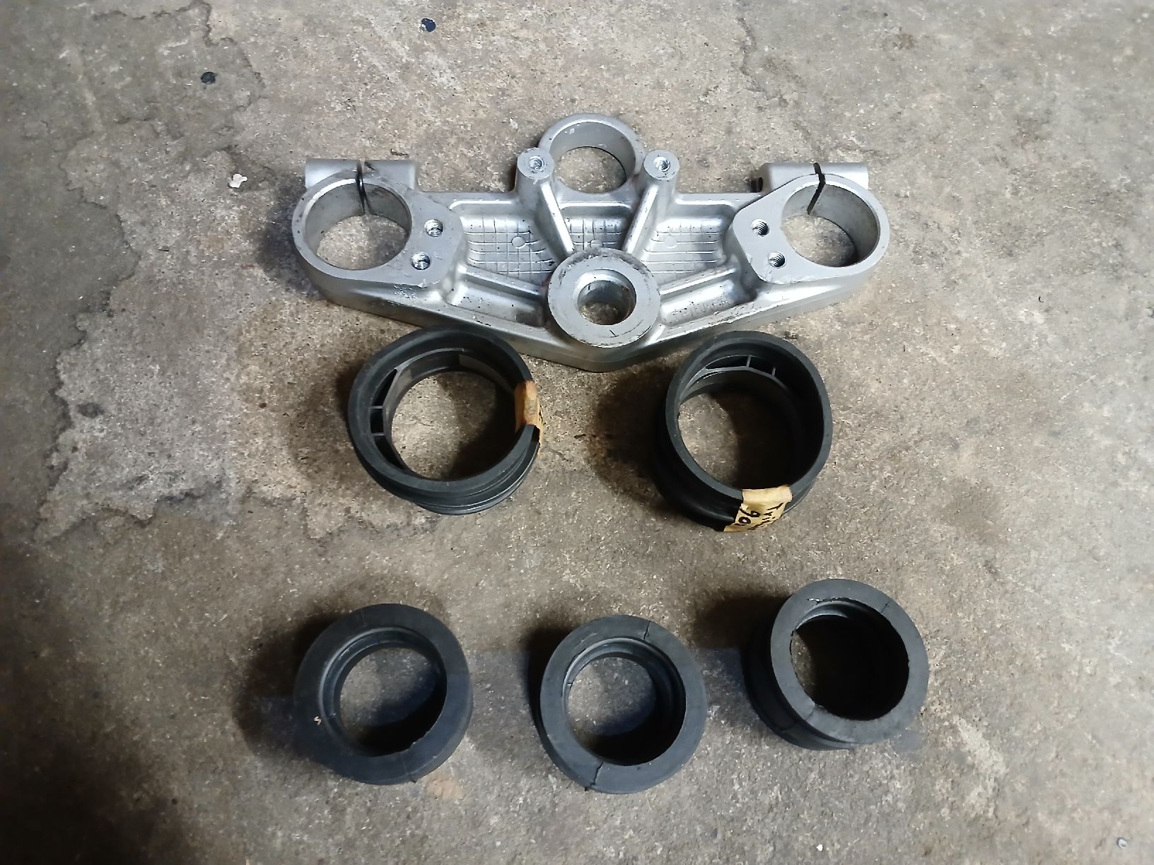Triumph Tutti i ricambio per moto: triumph trident 900 pièces, teile – Usato da Fey venduto da lobanovski1 1