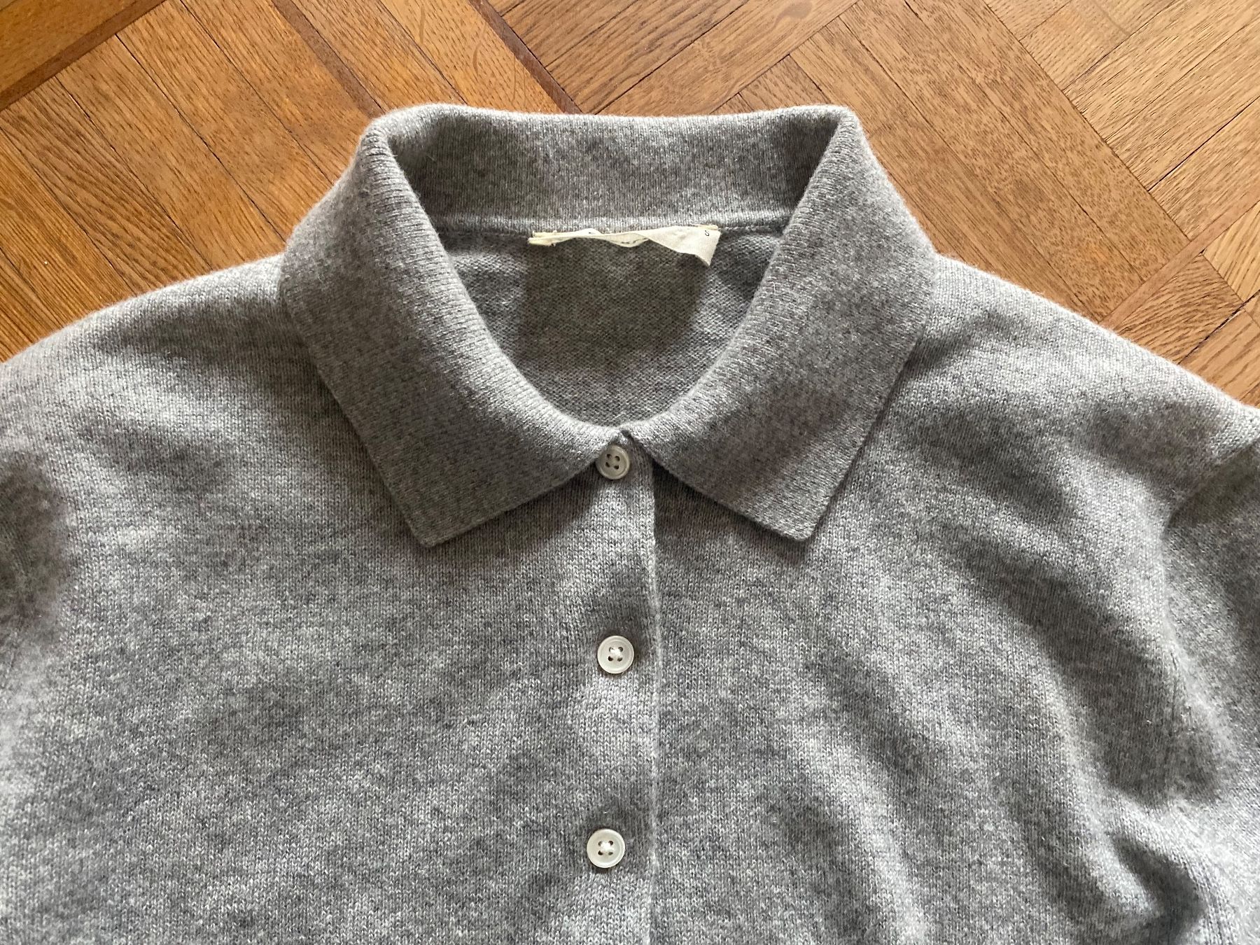 Maglioni & Felpe: Kaschmir Pullover grau von EVERLAINE – Usato da Zürich venduto da reg_gzn5 2
