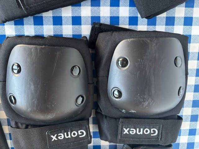 Schutz & Schoner: Schoner Skateboard Kinder 3er Set- Gr. 7-9 Jahre – Gebraucht aus Zürich von kicconet 2