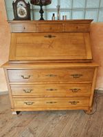 Biedermeier-Sekretär mit Geheimfach – stilvoll & antik