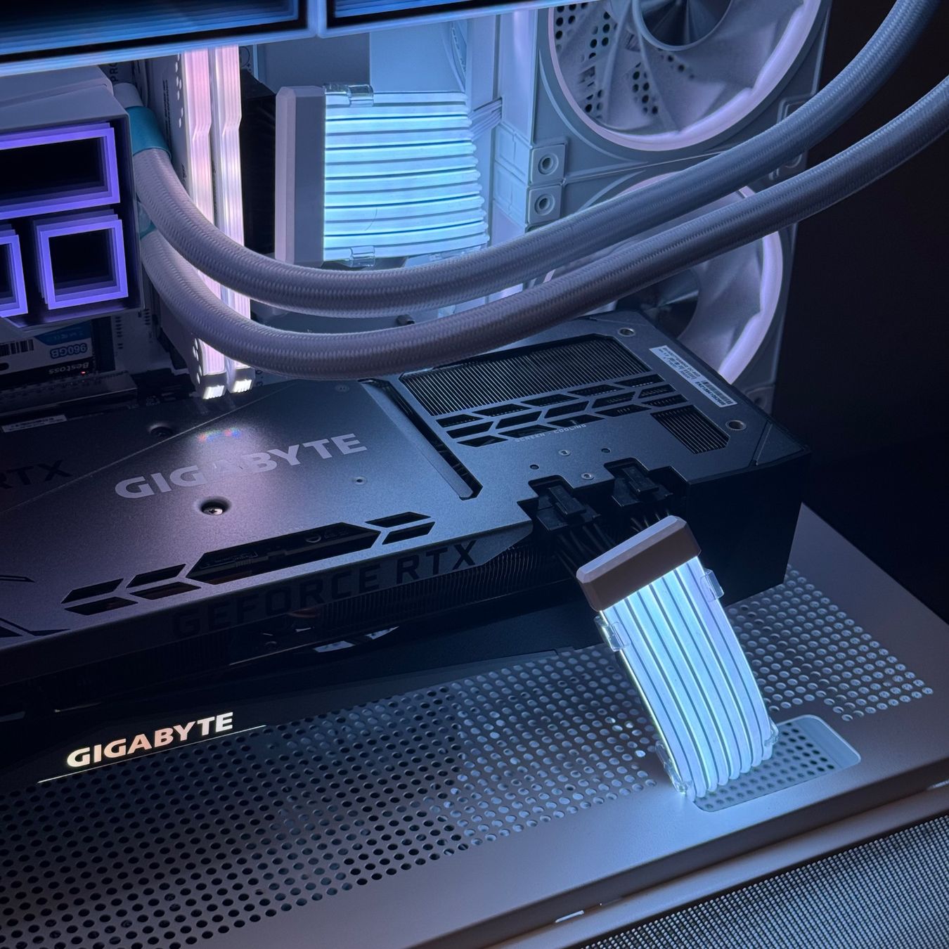 PCs: PC Gaming aesthetic RTX 3070TI / Ryzen 5 3600 – Neu (gemäss Beschreibung) aus Préverenges von VisionPCs 6