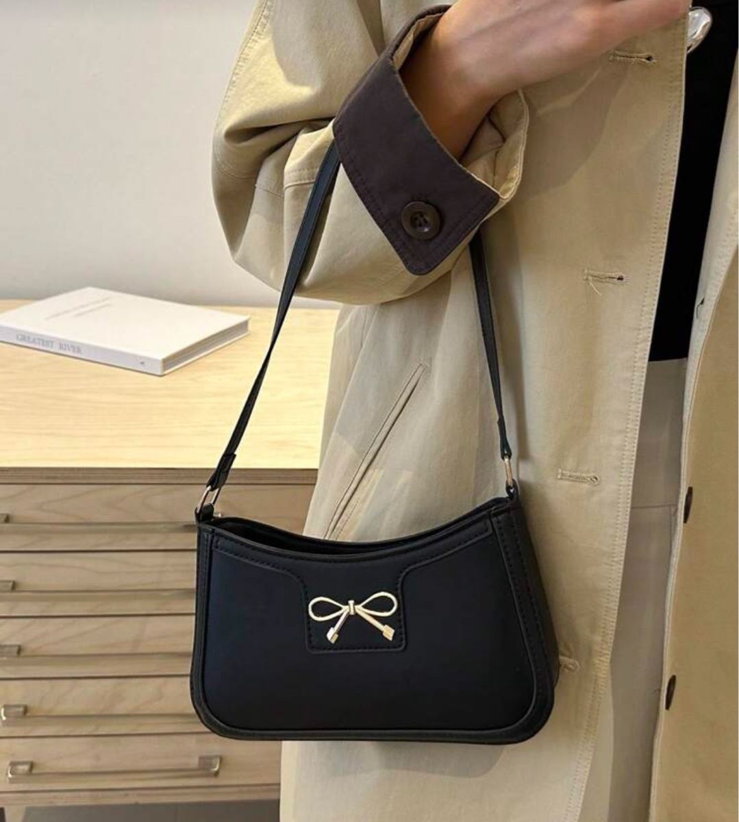 Borse da donna: Petit sac à main noeud doré – Nuovo (secondo la descrizione) da Auvernier venduto da big_7srg