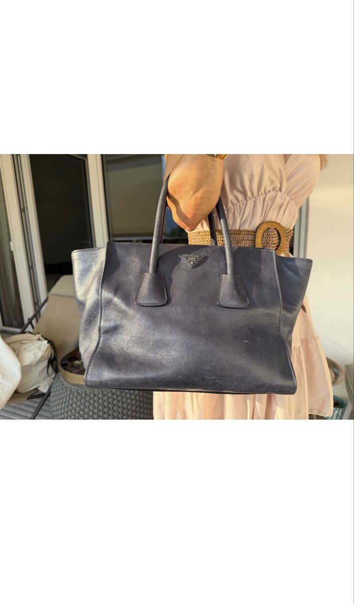 Prada Taschen für Damen: Prada Leather tote – Neu (gemäss Beschreibung) aus Mauren von dej_j6f5 6