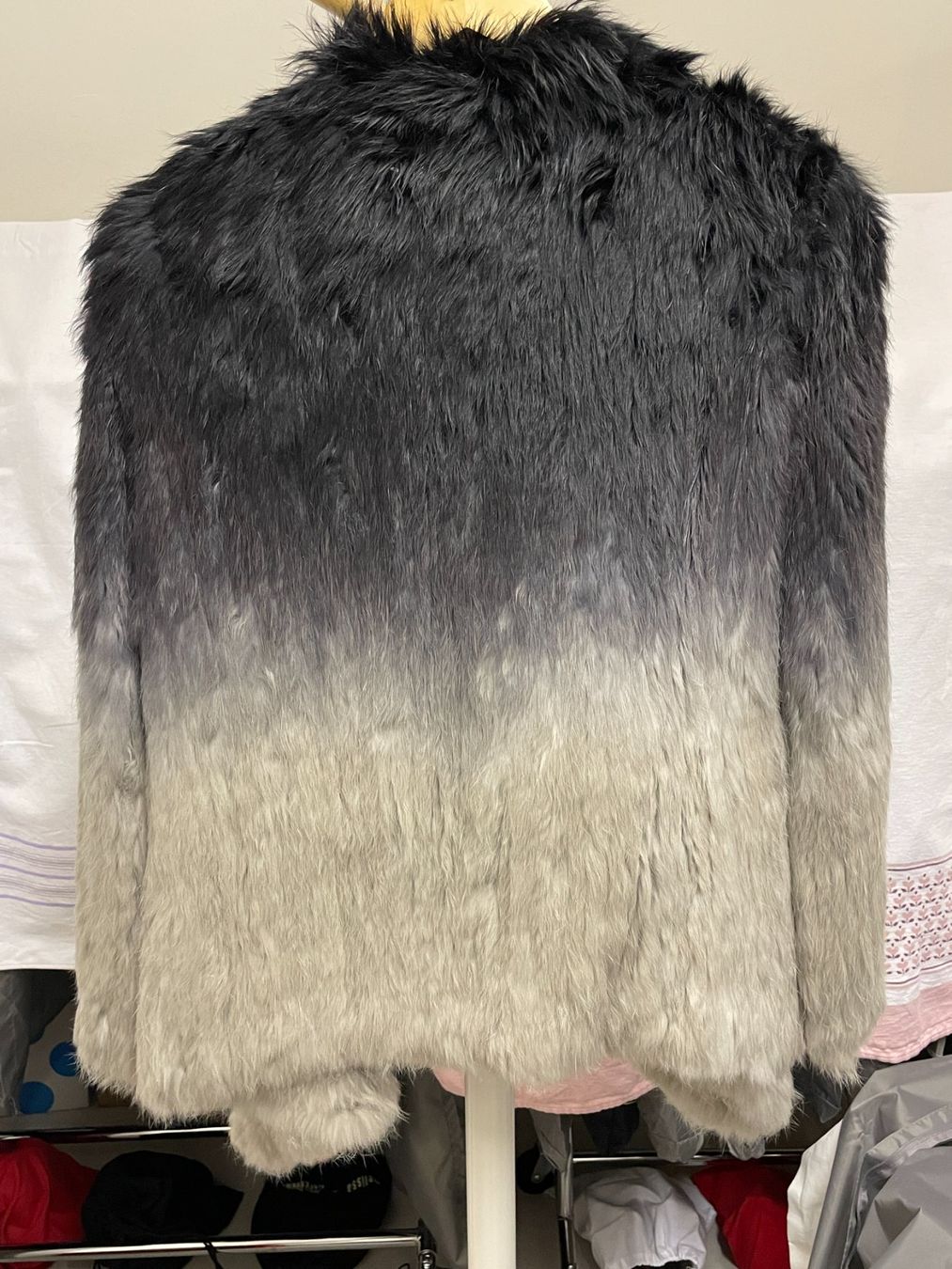 Vestes: Hasenfell Jacke / Rabbit Fur Jacket – D'occasion à Zürich par nao_6f5t 1