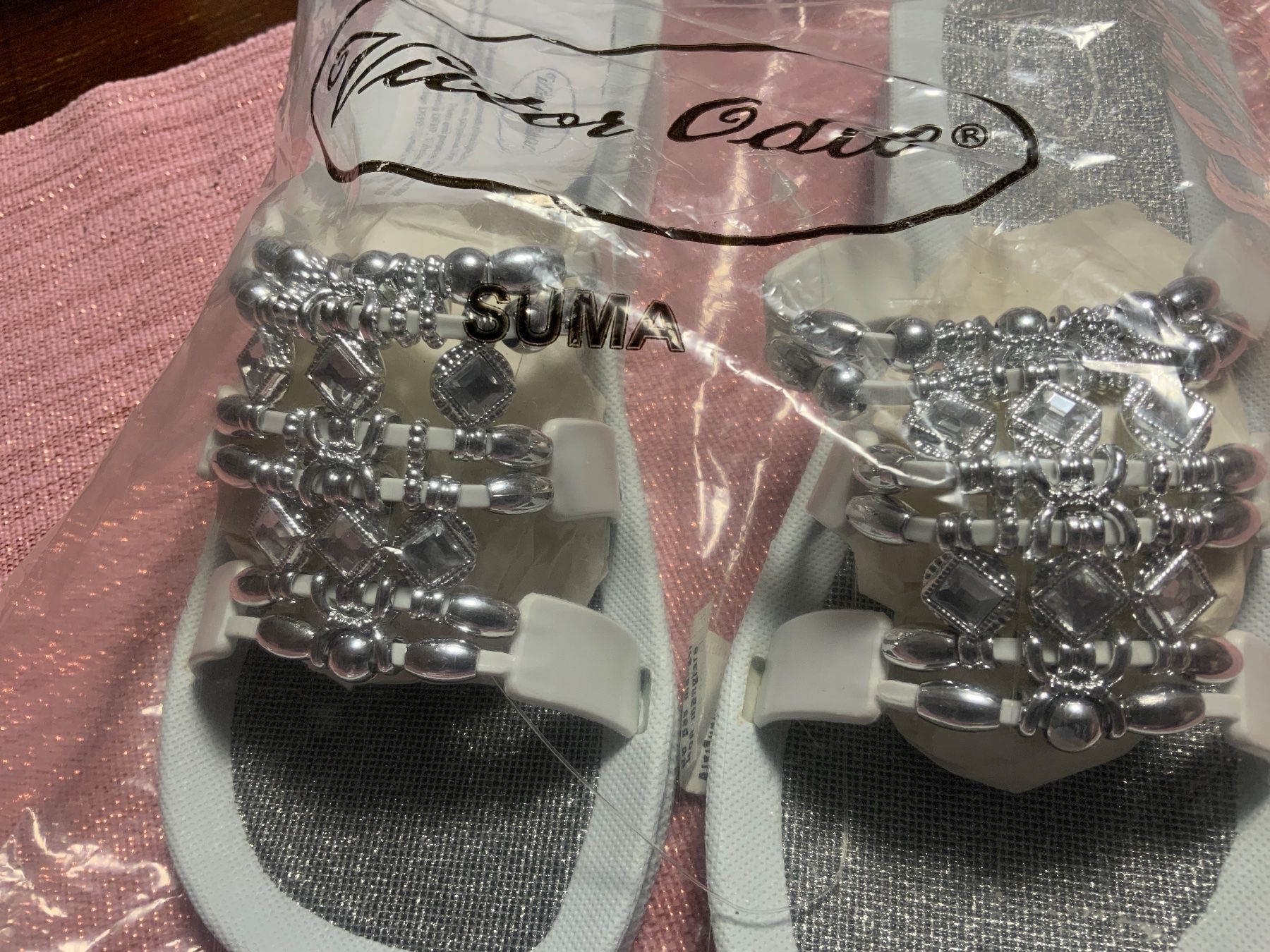 Scarpe da donna: Pantolette weiss Grösse 38 mit Kristallen (neu) – Nuovo e nell'imballaggio originale da Kreuzlingen venduto da son_8cwm 1