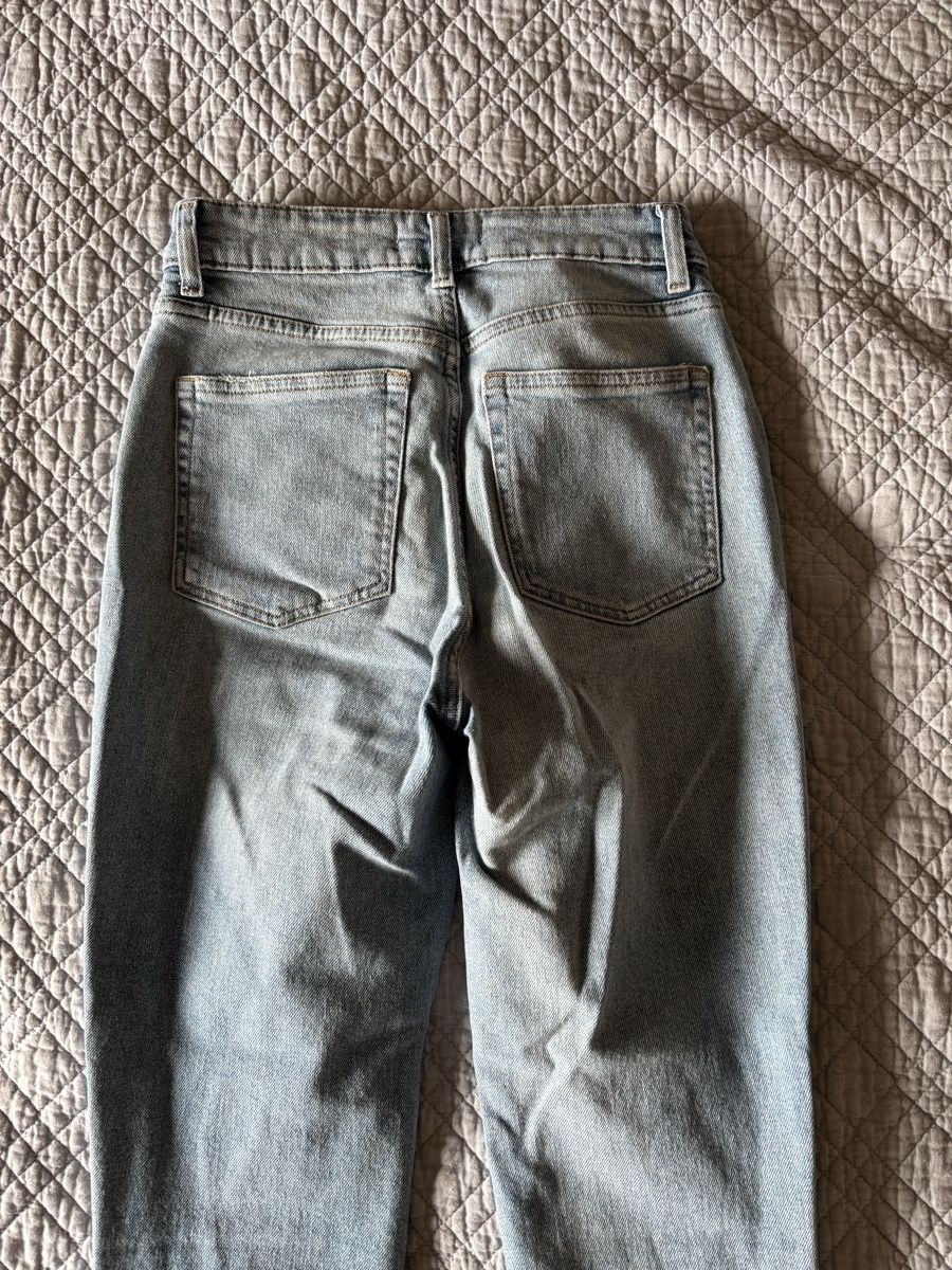 H&M Jeans: Jean slim bleu clair taille haute – Nuovo (secondo la descrizione) da Lausanne venduto da shabnam.t 4