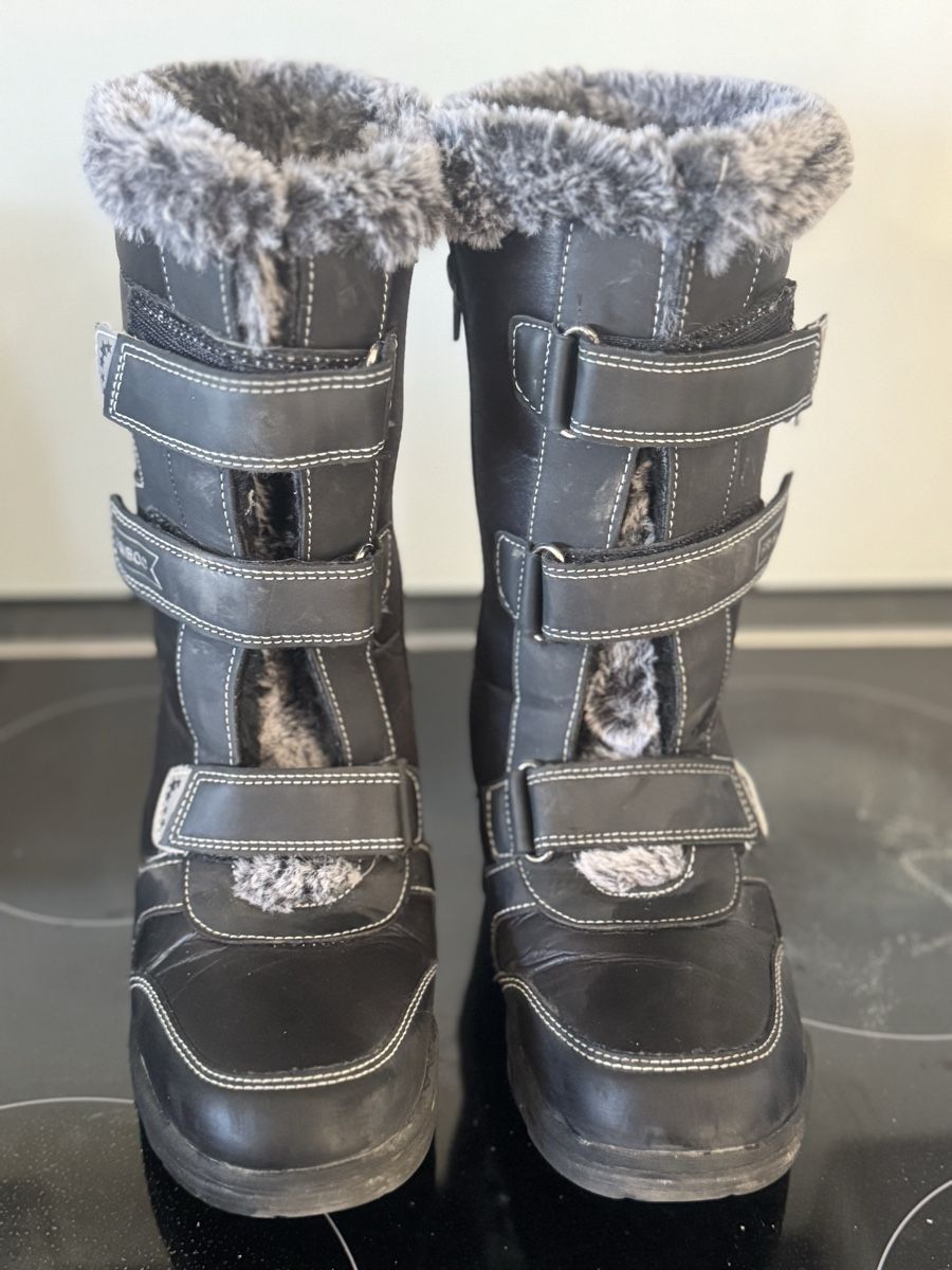 Schuhe für Mädchen: Winterstiefel 35 – Neu (gemäss Beschreibung) aus Schlieren von Fam.Baumi 1