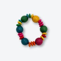 Modeschmuck-Armband mit unterschiedlich großen Holzkugeln