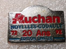 Ansteckpin 12: Auchan