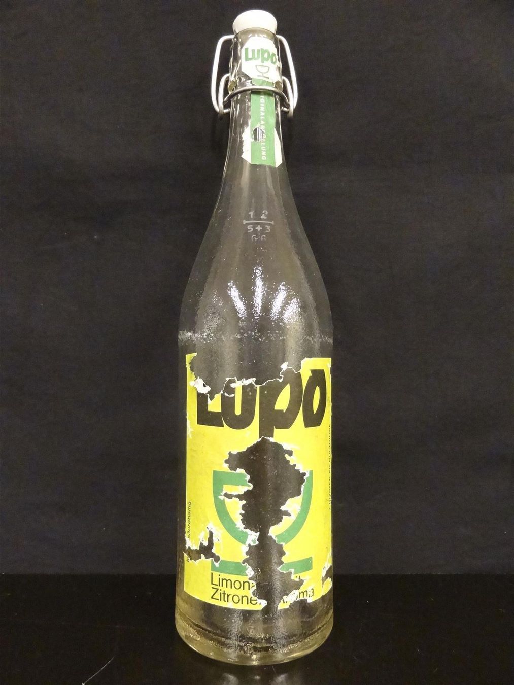 Bicchieri, Caraffe & Bottiglie: alte Flasche LUPO LIMONADE 1966 – Usato da Kerzers venduto da Flaschenposten