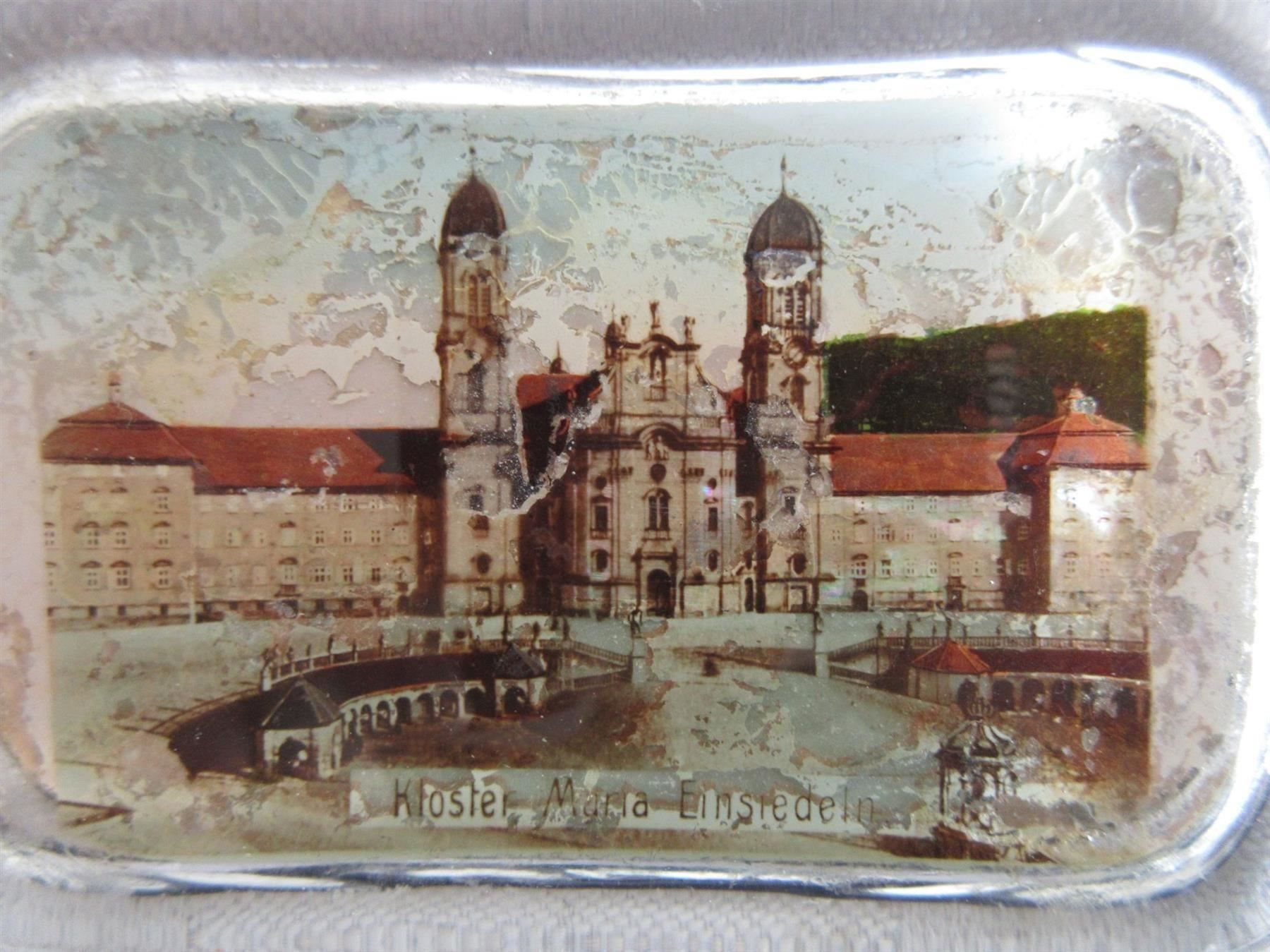 Statuette: Souvenir Paperweight,  Maria Einsiedeln – Usato da Binningen venduto da tempipassati 1