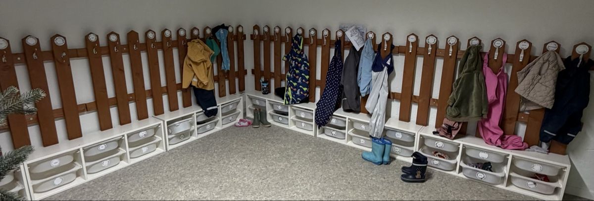 Guardaroba: Garderobe / Gartenhag – Usato da Samstagern venduto da inf_w5ct 2