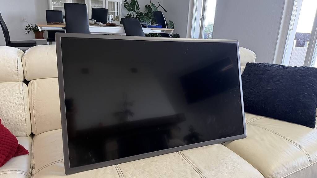 Televisori: TV Samsung UE32K5570 – Usato da La Rippe venduto da christophelyner