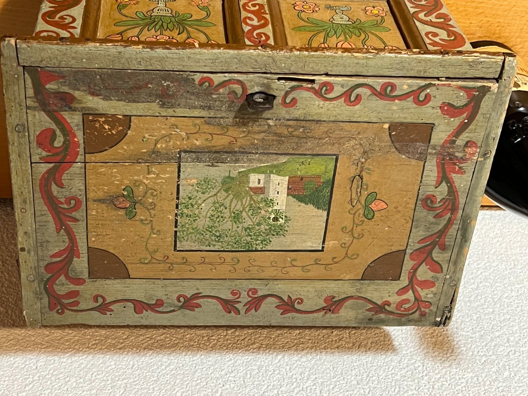 Cassapanche: Antike kleine Truhe Barock 1751 – Usato da Vaduz venduto da Unikate-Markt 4