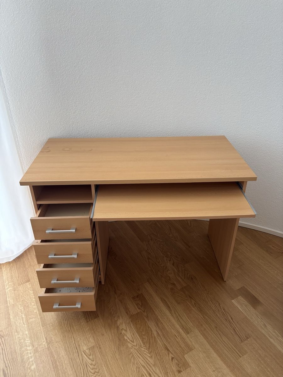 Scrivanie: Petit bureau fonctionnel  – Usato da Yverdon-les-Bains venduto da joa_2fyy 1