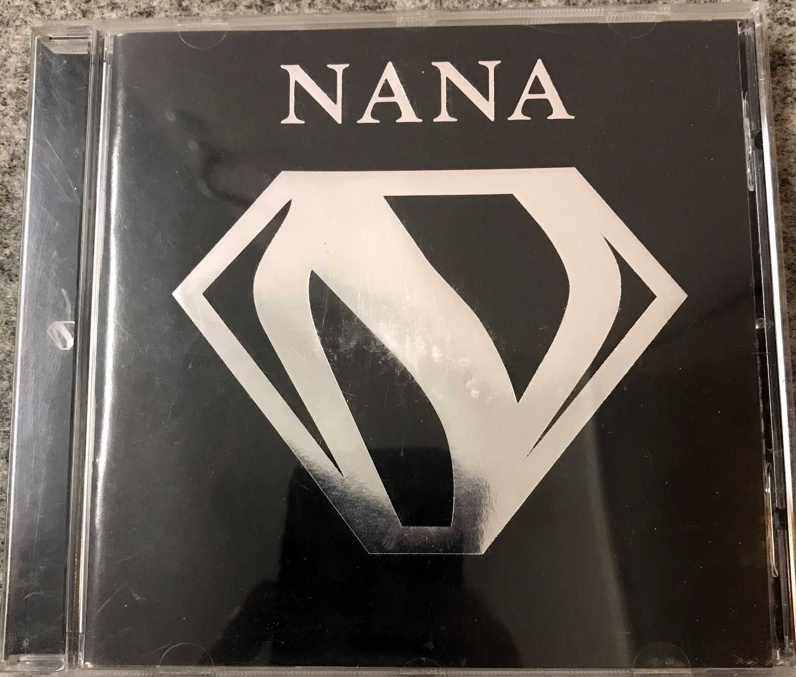 CDs: CD- NANA – Gebraucht aus Guntershausen von Gloominati