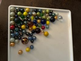 Murmel Spielzeug Set bunte Glaskugeln verschiedene Grössen