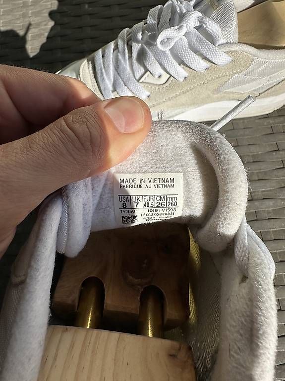 Scarpe da uomo: Reebok Sneakers Gr 40.5 – Usato da Zürich venduto da Babanos7 3
