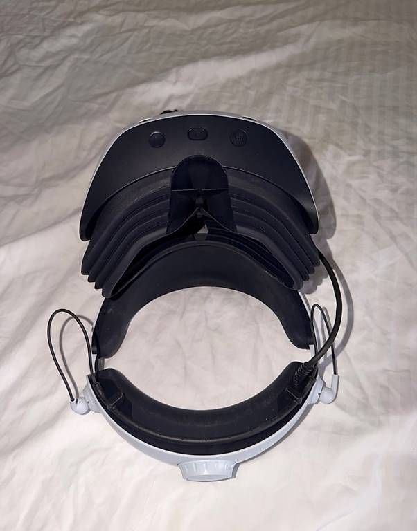 Casco VR: Ps VR 2 – Usato da Unterseen venduto da beE-Scooter 3