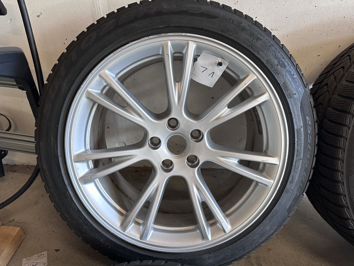Pneus & Kompletträder: Tesla Y OEM Winter Räder  – Gebraucht aus Langnau am Albis von Gajdzi 4