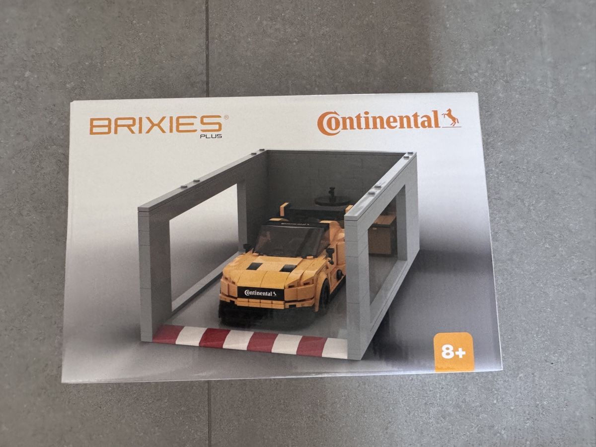 Lego Giocattoli: Brixies Plus Continental Garage mit Racer 531 Teile – Nuovo e nell'imballaggio originale da Meisterschwanden venduto da knurry
