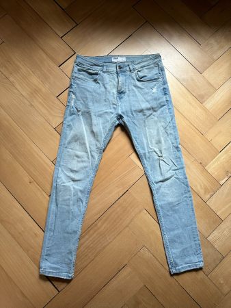 BERSHKA - Jeans hellblau M