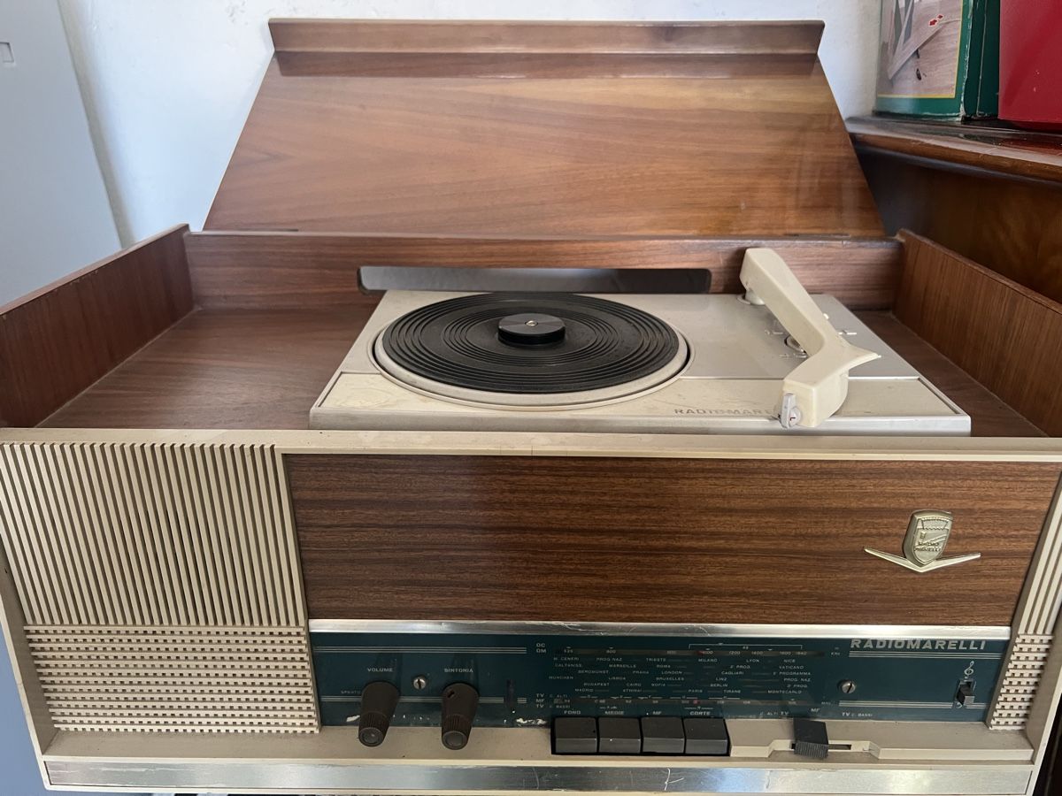 Radios: Radio Platten Spieler Marelli – D'occasion à Rüti ZH par Bello70 1