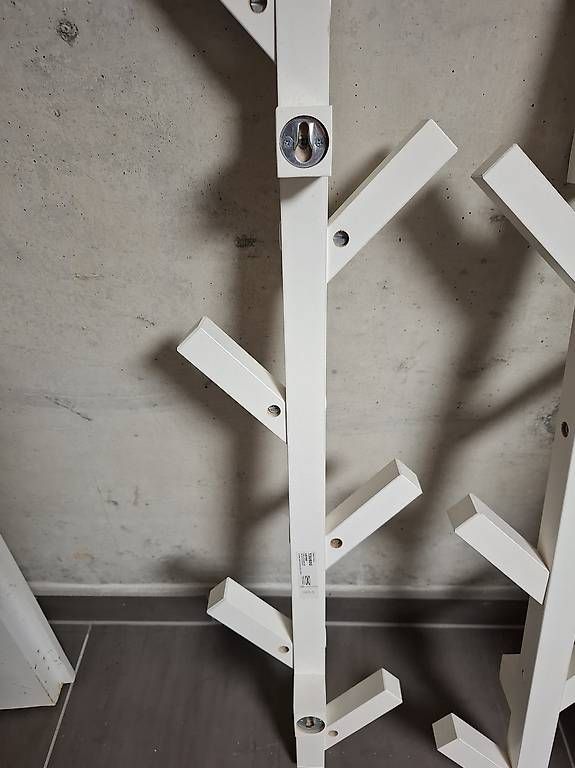 Porte manteau: Kleider-Garderobenständer weiss – D'occasion à Münchenstein par Salvis_68 1