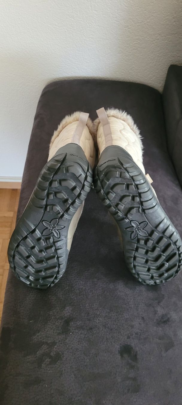 Decathlon Damenschuhe: Bottes de neige chaudes Quechua /P 39 – Neu (gemäss Beschreibung) aus Vevey von x_y_f 2