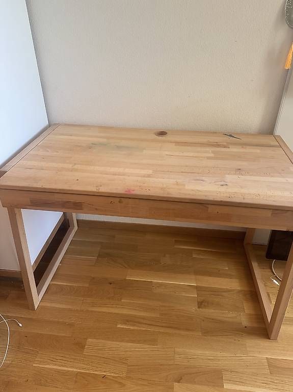 Scrivanie: Schreibtisch Möbel Pfister – Usato da Zürich venduto da ai.na