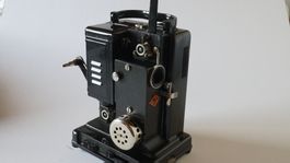 Agfa MOVECTOR 16A 16 mm Filmprojektor schwarz mit Holzkoffer