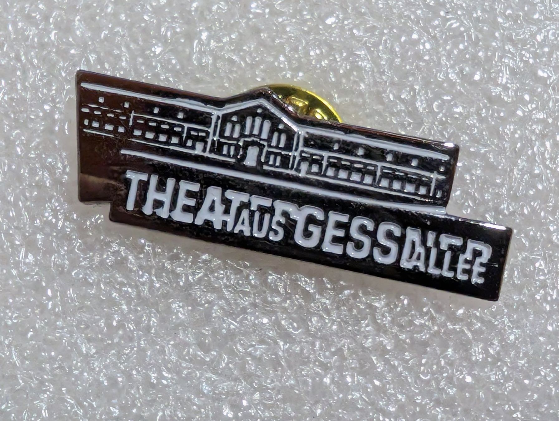Plaketten & Abzeichen: Ansteckpin 260: – Gebraucht aus Oppligen von Pin-Fall-Shop