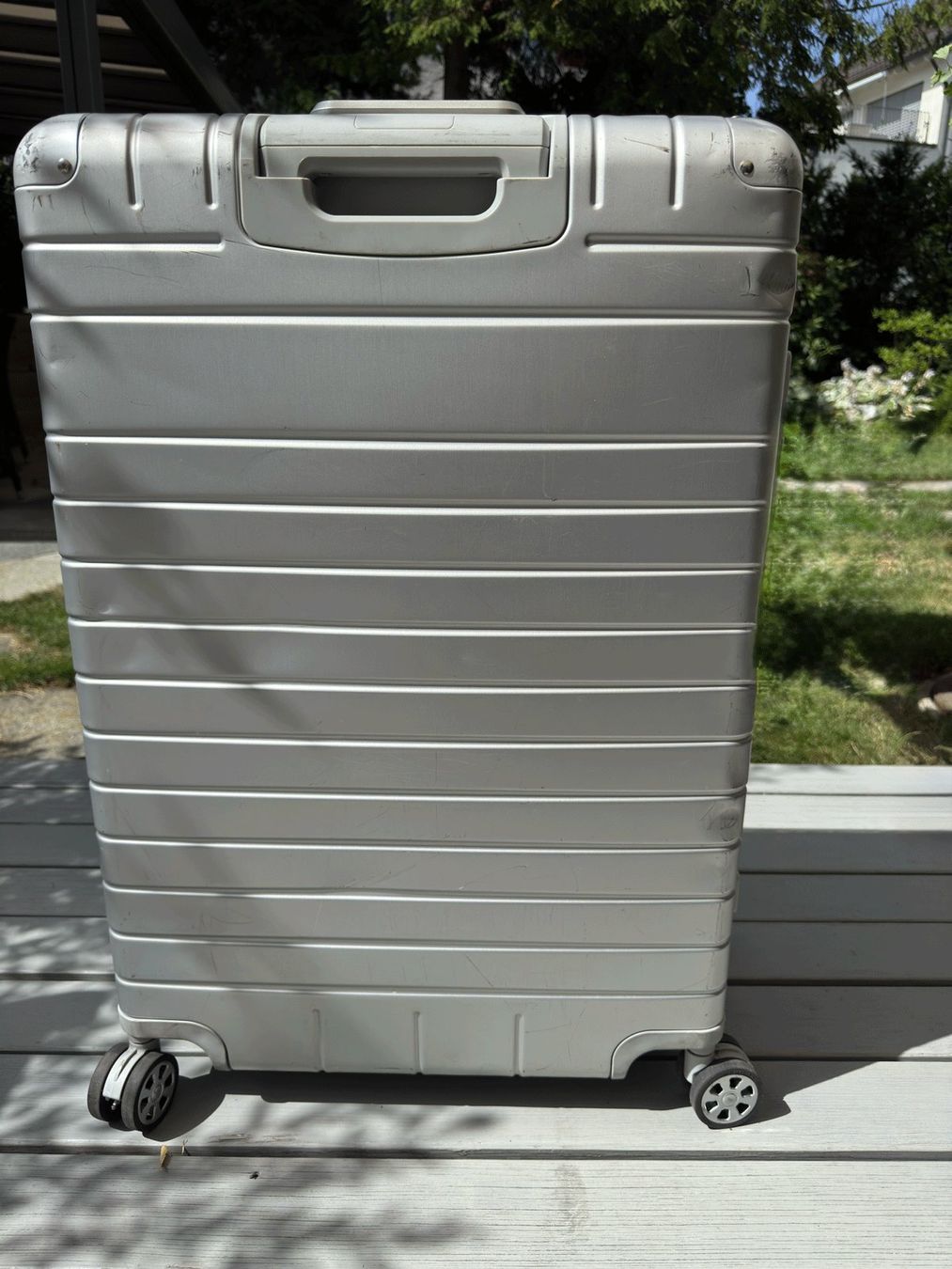 Reisekoffer: Lufthansa Aluminium Collection Koffer L, Silber – Gebraucht aus Thalwil von staublee 1