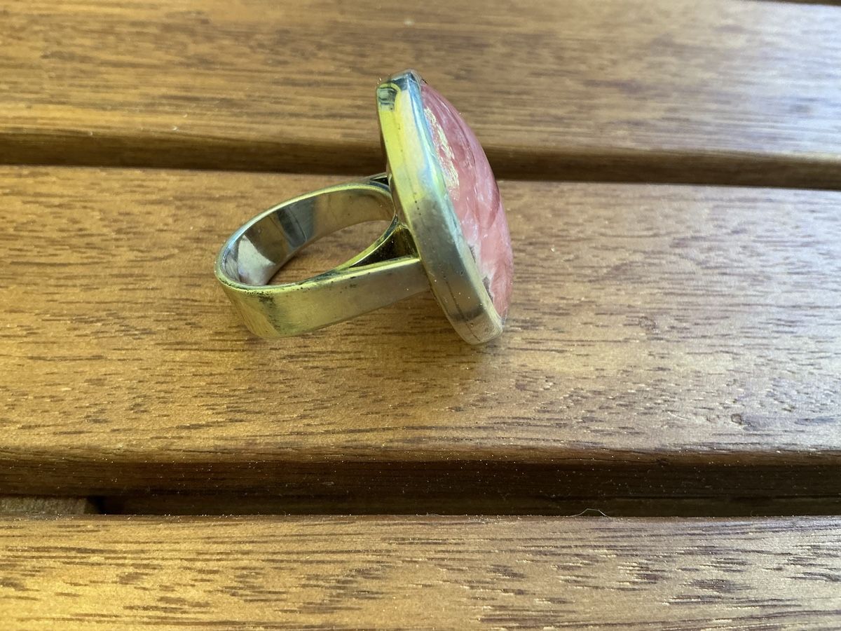 Anelli: Verkaufe Ring mit einem ovalen Rhodochrosit-Edelstein – Usato da Basel venduto da S.Wehrli72 2