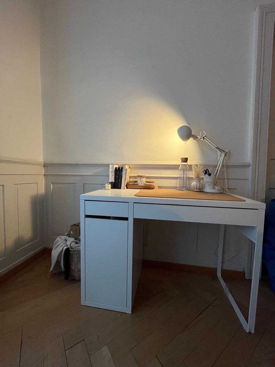 Ikea Set de table et chaises: Schreibtisch + Stuhl + Lampe – D'occasion à Zürich par Aaronf.123 2