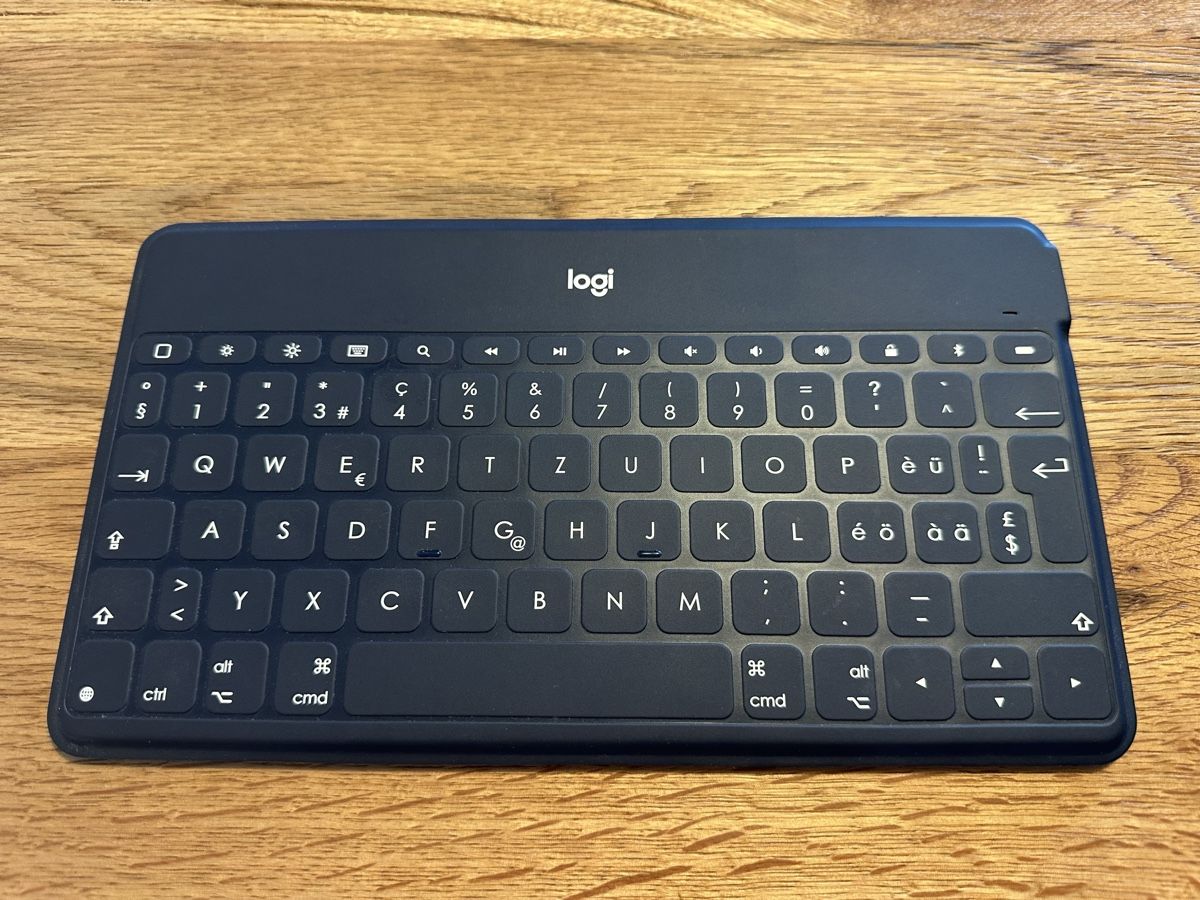 Logitech Tastaturen: Logitech Keys To Go Tastatur – Gebraucht aus Suhr von hod_ydc7