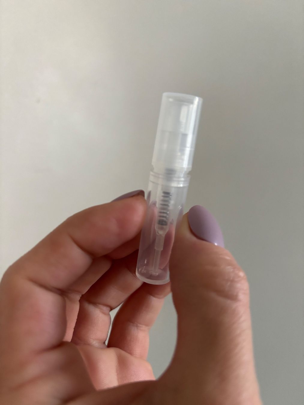 Elie Saab Profumi & Eau de Toilette: Elie Saab Le Parfum Eau de Parfum Intense Duftprobe 2ML – Usato da Zürich venduto da deruja 2