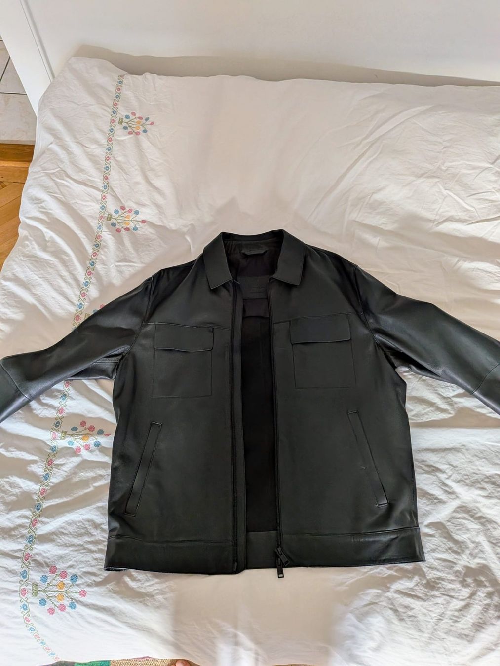 Massimo Dutti Giacche: Veste en cuir Massimo Dutti – Usato da Lausanne venduto da Akkadis 2