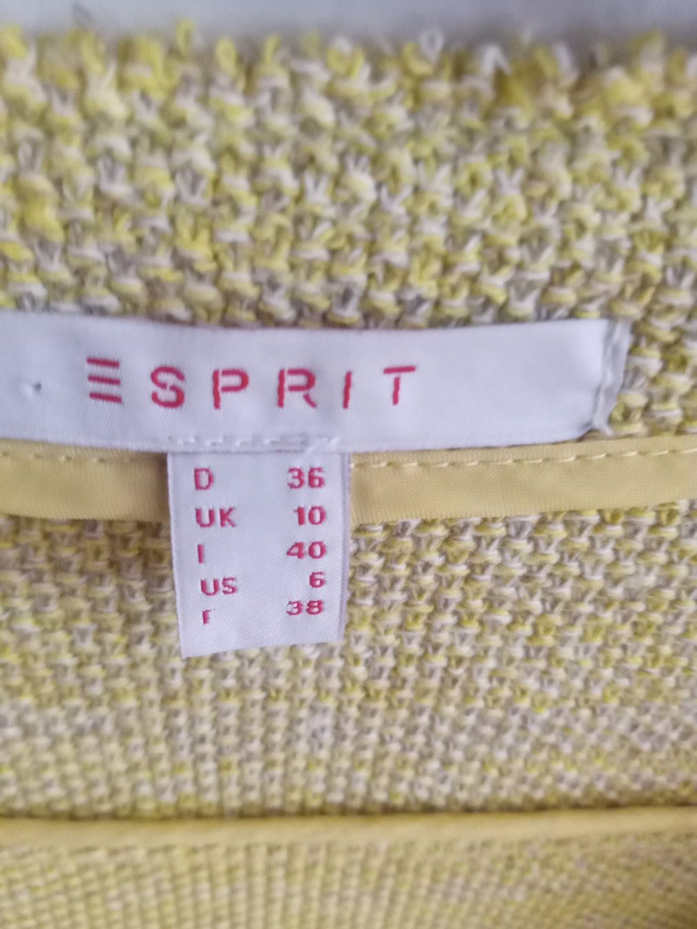 Esprit Giacche: Blazer en tweed de ESPRIT – Usato da Biel/Bienne venduto da Ganesh12 2