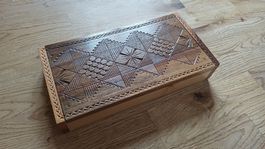 Schöne Schatulle Nussbaum 