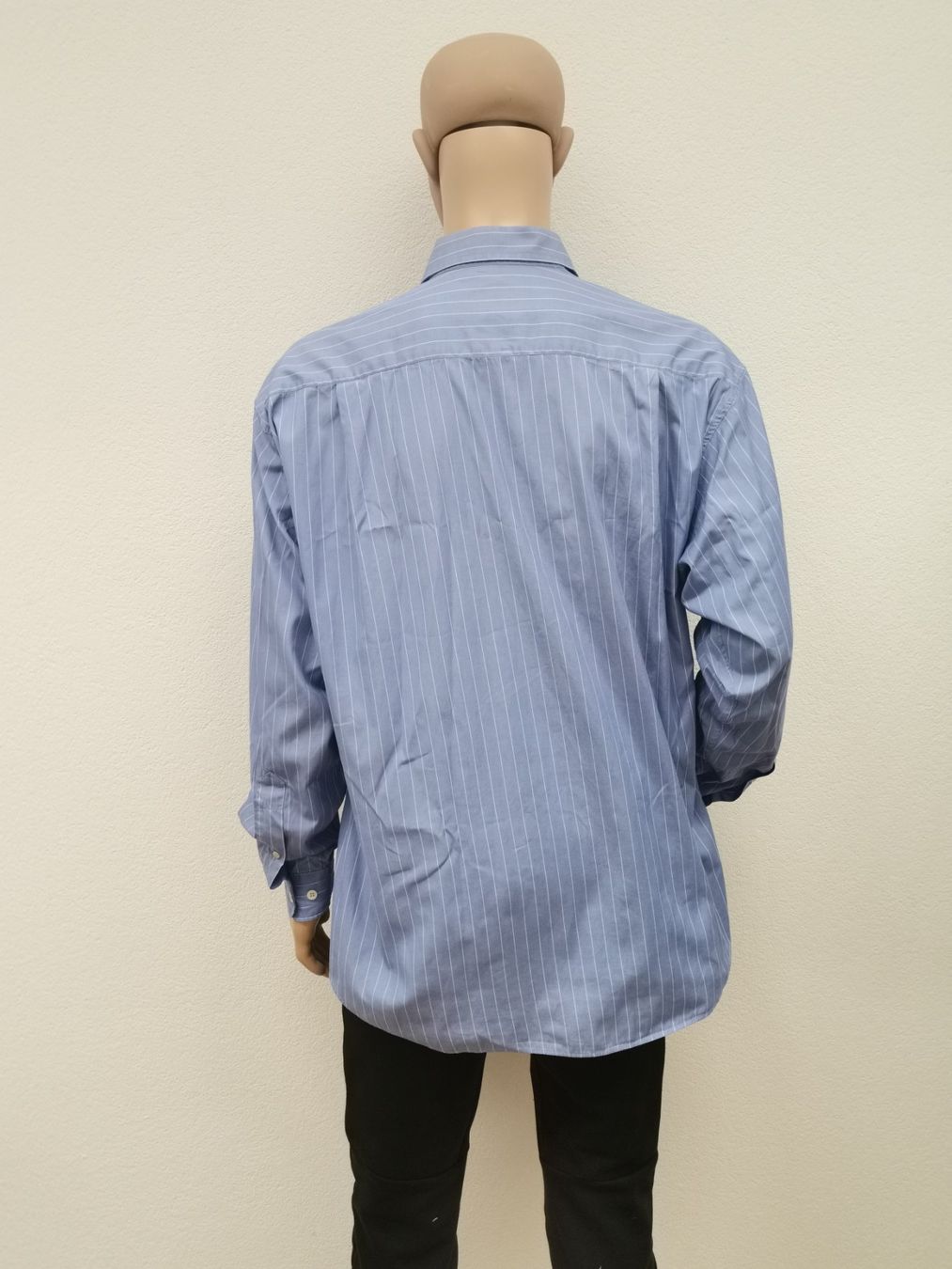 Strellson Chemises: STRELLSON Herrenhemd blau/weiß gestreift Gr.44 – D'occasion à Schaffhausen par Restwert_SH 1