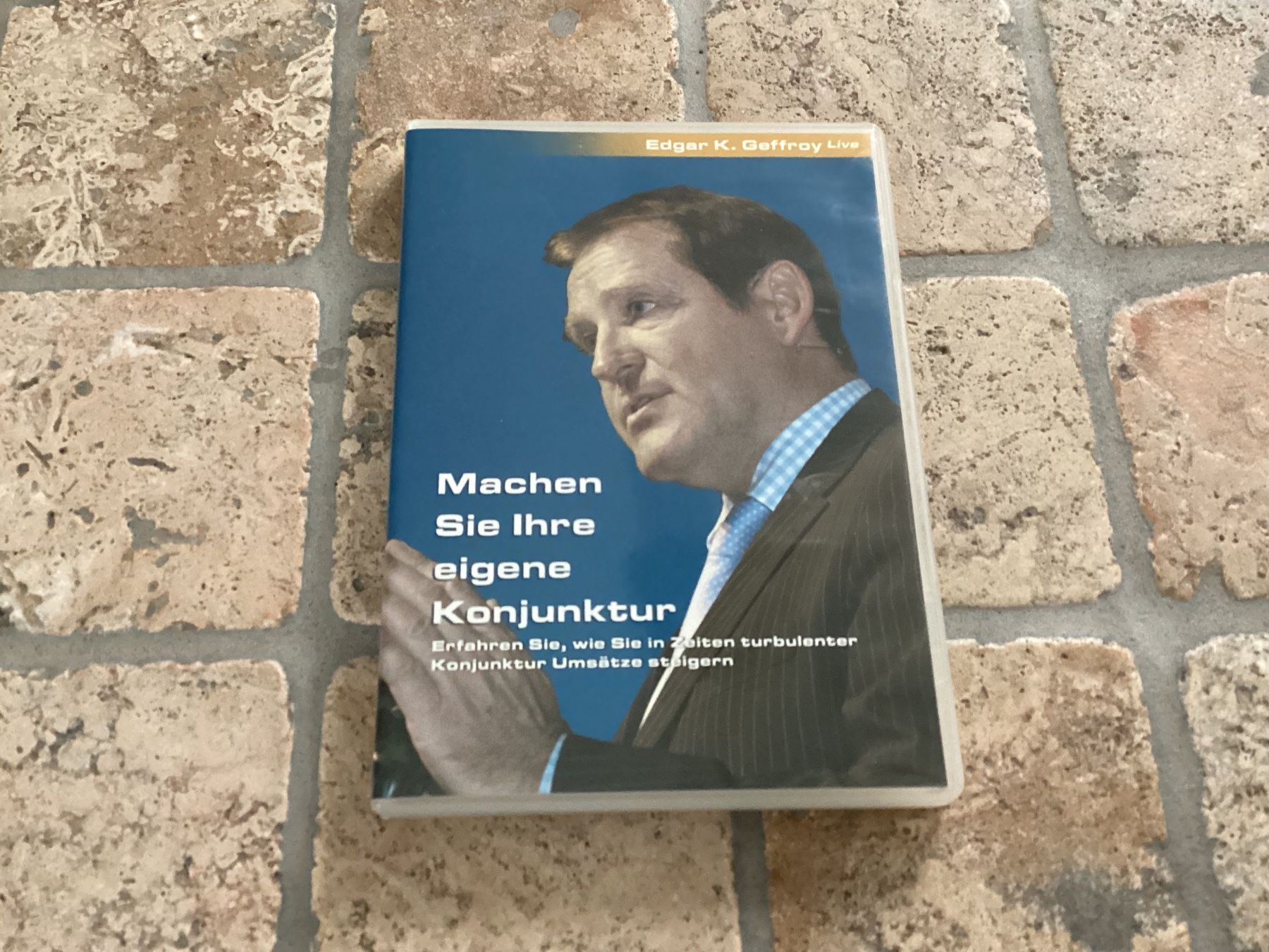 Tutti i DVDs: Edgar K. Geffroy, Machen sie ihre eigene Konjunktur – Usato da Mörschwil venduto da Monzar 2
