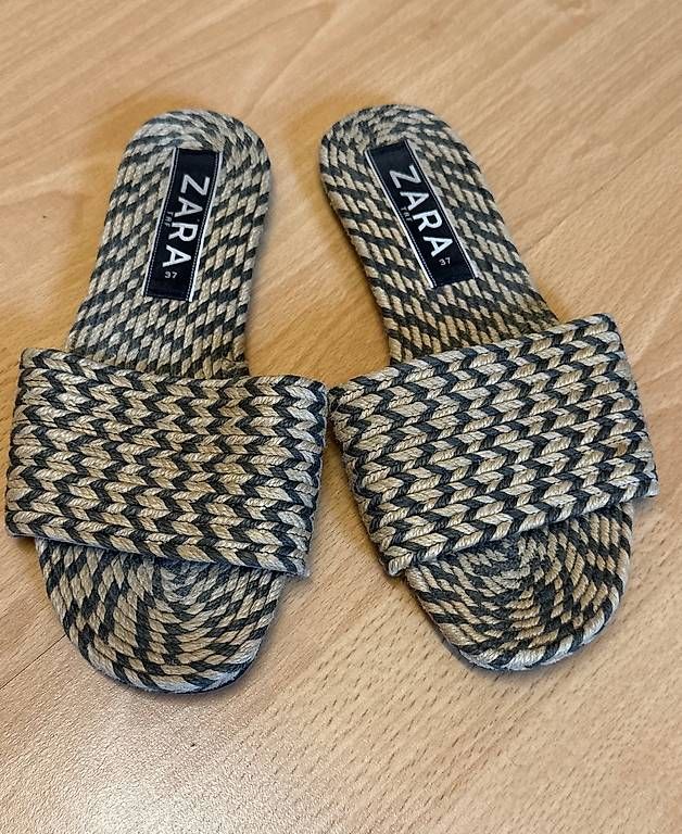 Flipper: Zara-Slipper – Usato da Winterthur venduto da eva_zfz7