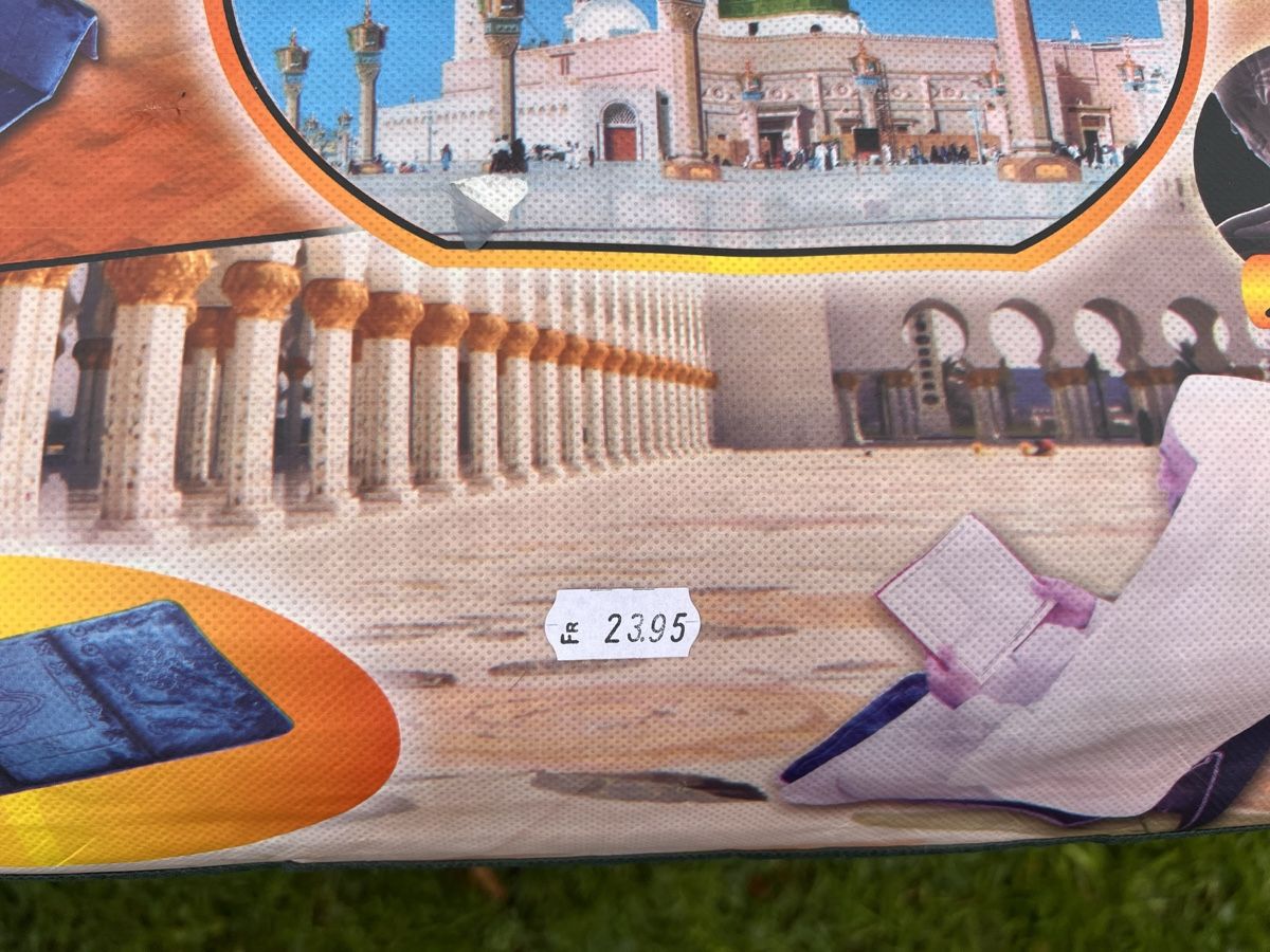 Tappeti: Gebet Teppich Islam – Nuovo e nell'imballaggio originale da Winterberg ZH venduto da Chnoblibrot 2