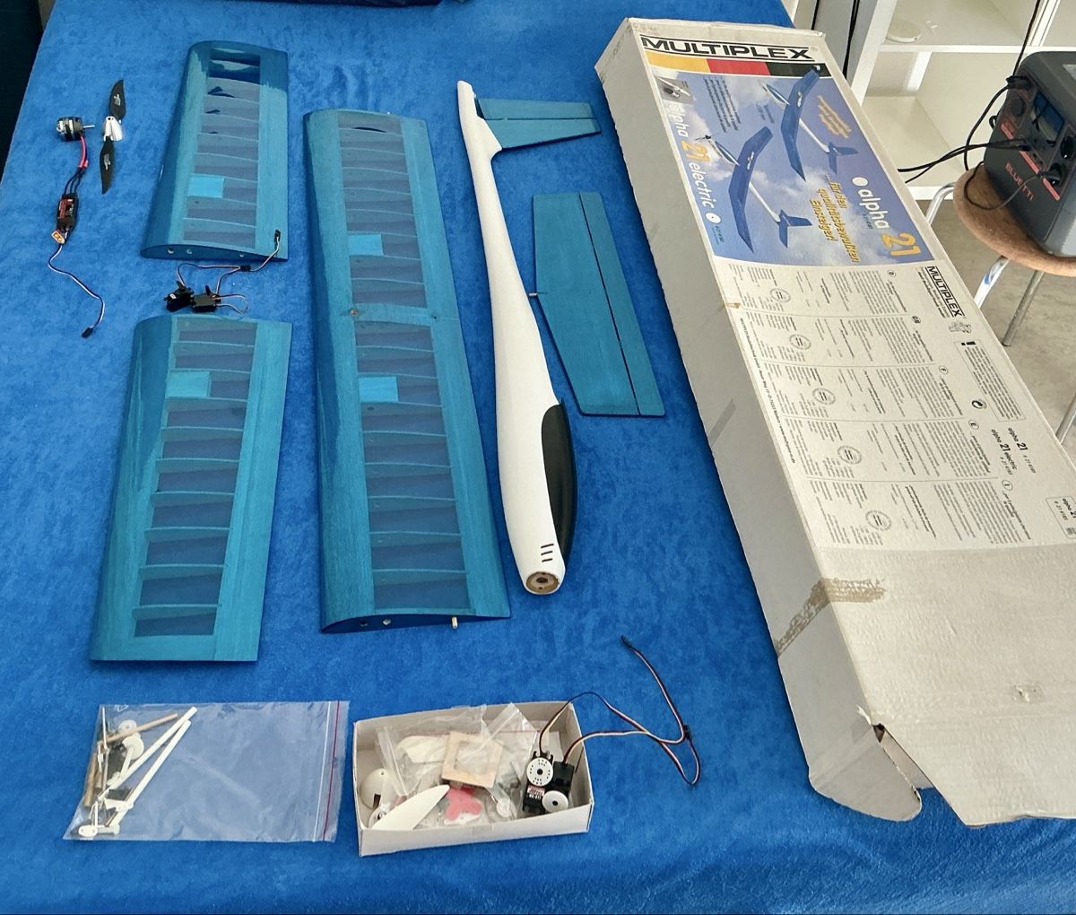 Multiplex Modellismo RC: Multiplex Alpha 21 neuwertig und ungebaut – Nuovo (secondo la descrizione) da Dietikon venduto da mike034 2