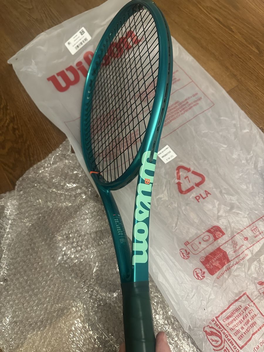 Wilson Racchette: Wilson Blade V10 neu – Nuovo e nell'imballaggio originale da Aarau venduto da Merchant_Center 1