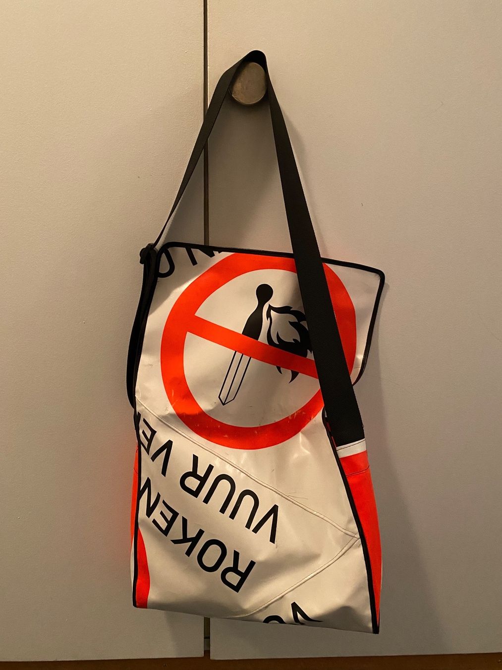 Taschen: Tasche aus Faltsignalstoff - Feuerverbot – Gebraucht aus St.Gallen von kingsamas 3