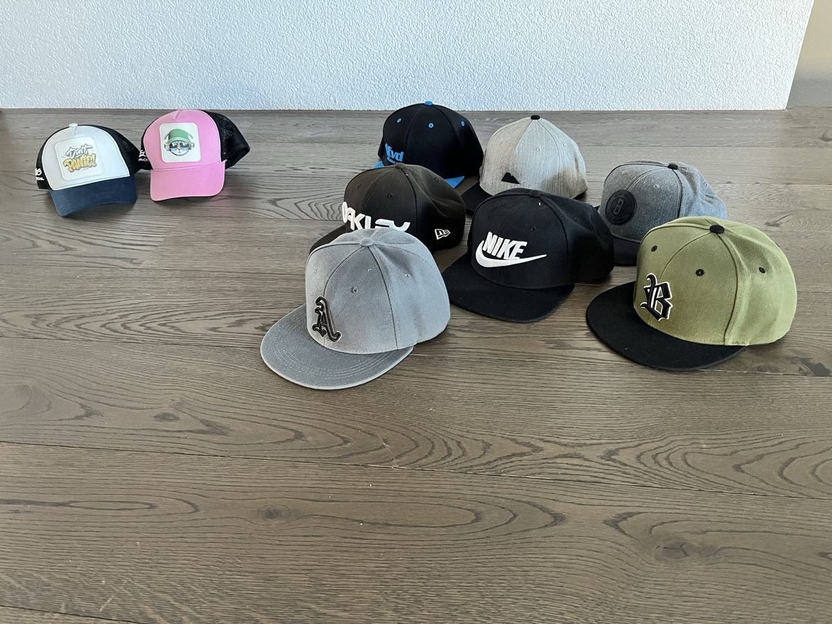Chapeaux, bonnets & casquettes: Diverse Snapback Caps – D'occasion à Volketswil par Kohlermike 1