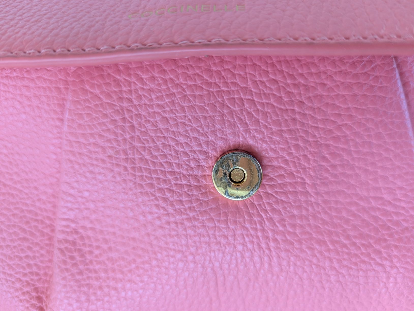 Coccinelle Borse da donna: Umhaengetasche Coccinelle pink Leder – Usato da Seengen venduto da sam_x5tk 4