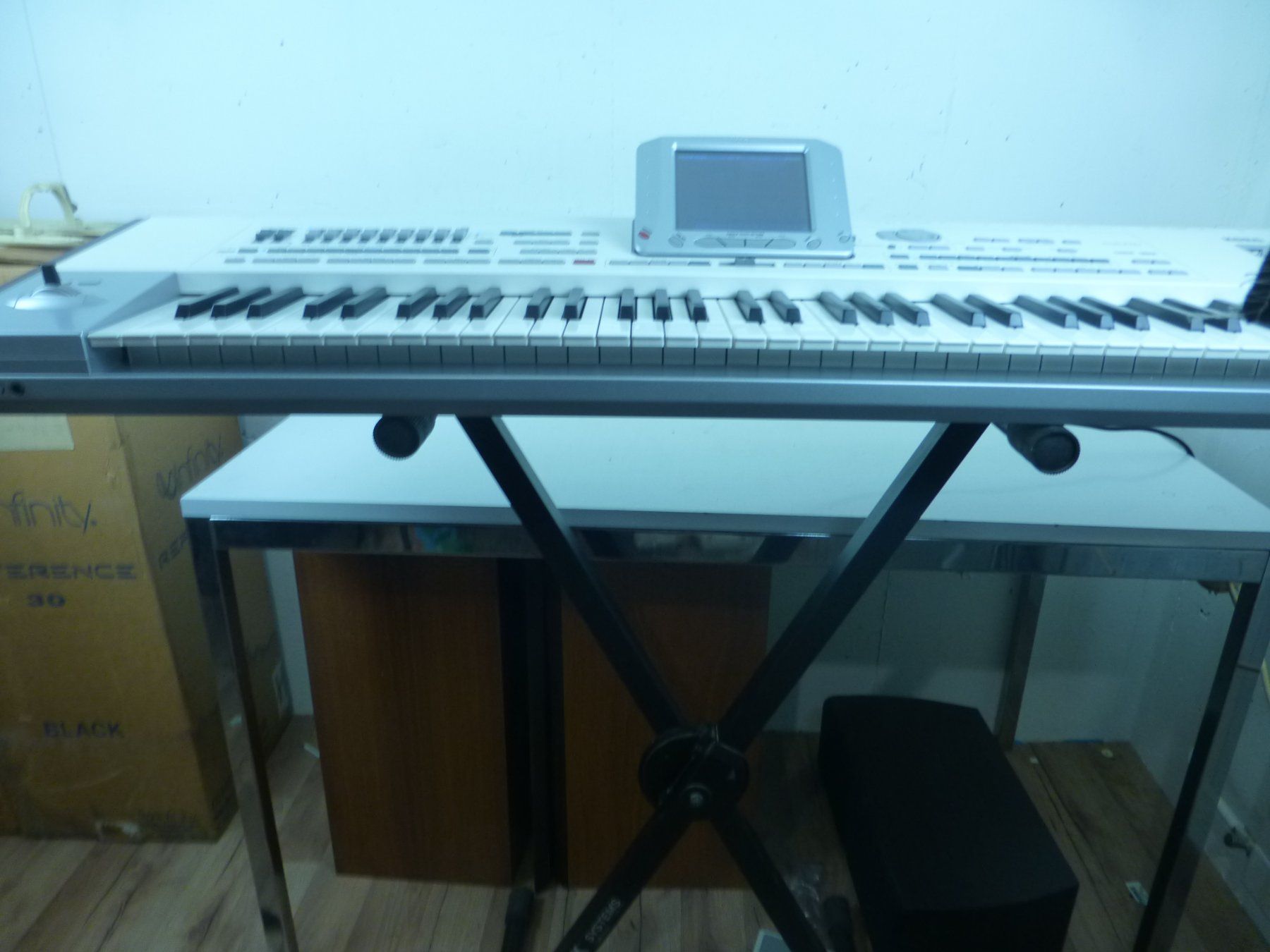 Korg Musikinstrumente: Korg PA2X Pro Keyboard mit Ständer – Gebraucht aus Fahrweid von gruenezahn 4